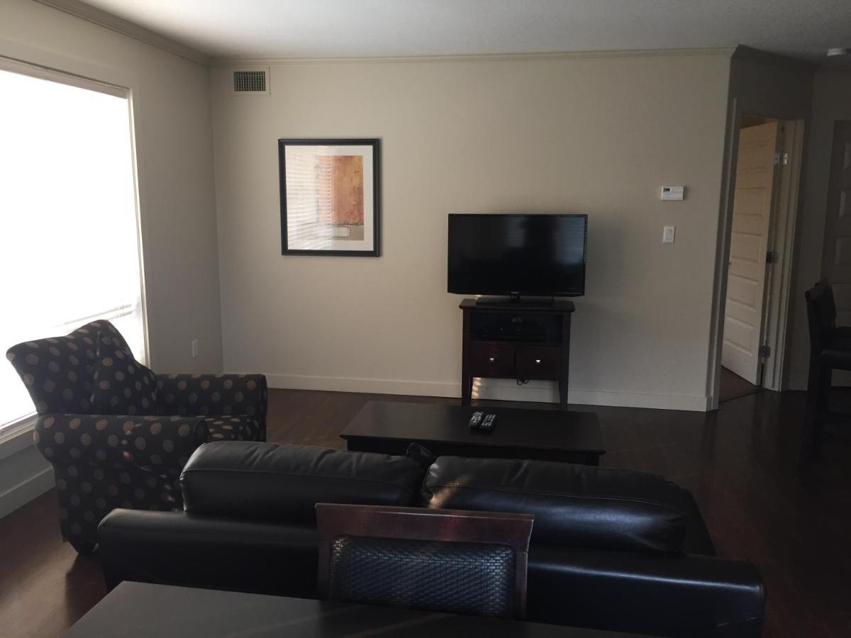 Clearwater Residence Hotel Timberlea Fort Mcmurray Extérieur photo